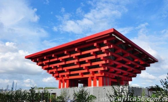 我们哪里比非洲人优越，不过比他们幸运罢了